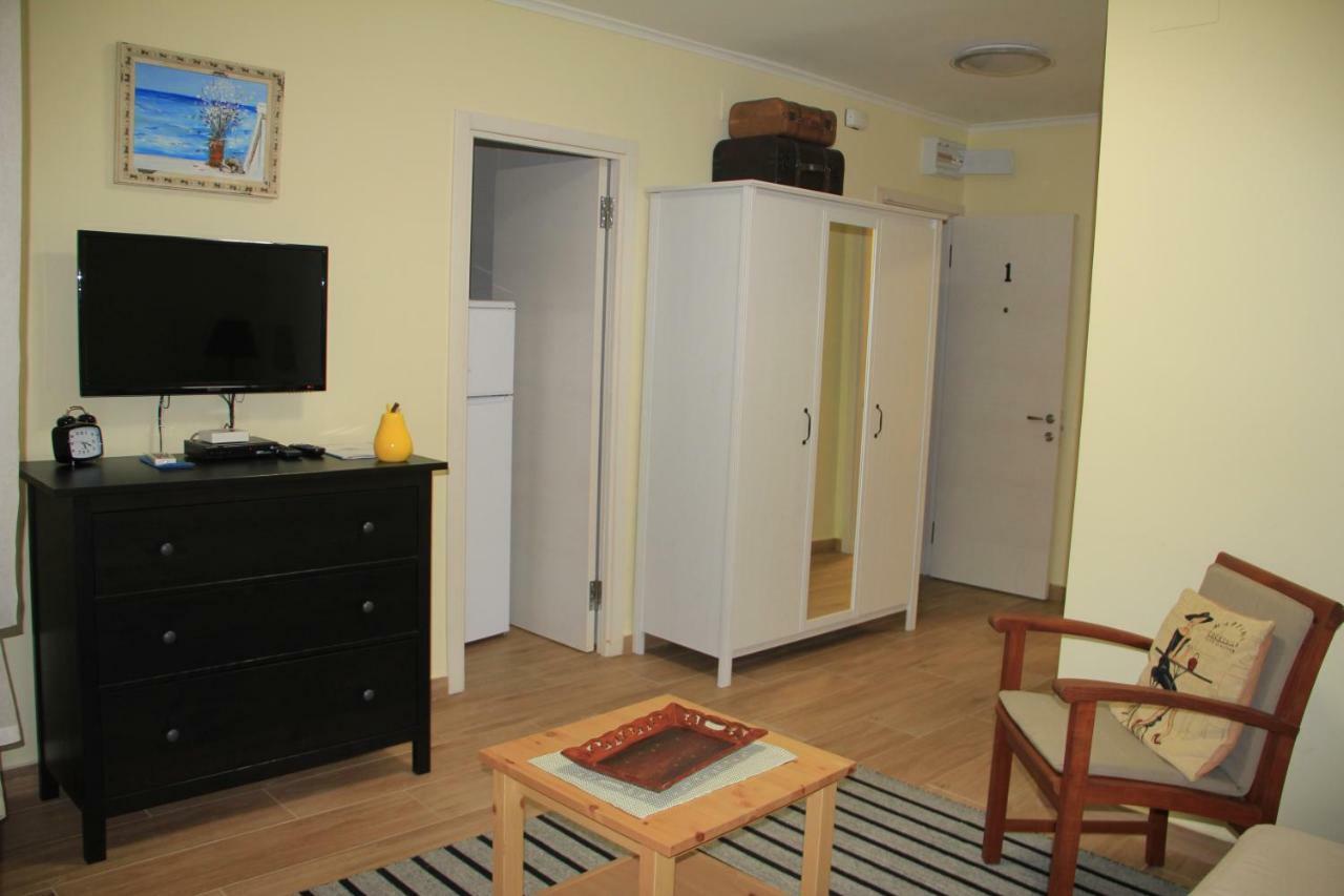 La Vela Blanca Apartment Roses Exterior photo